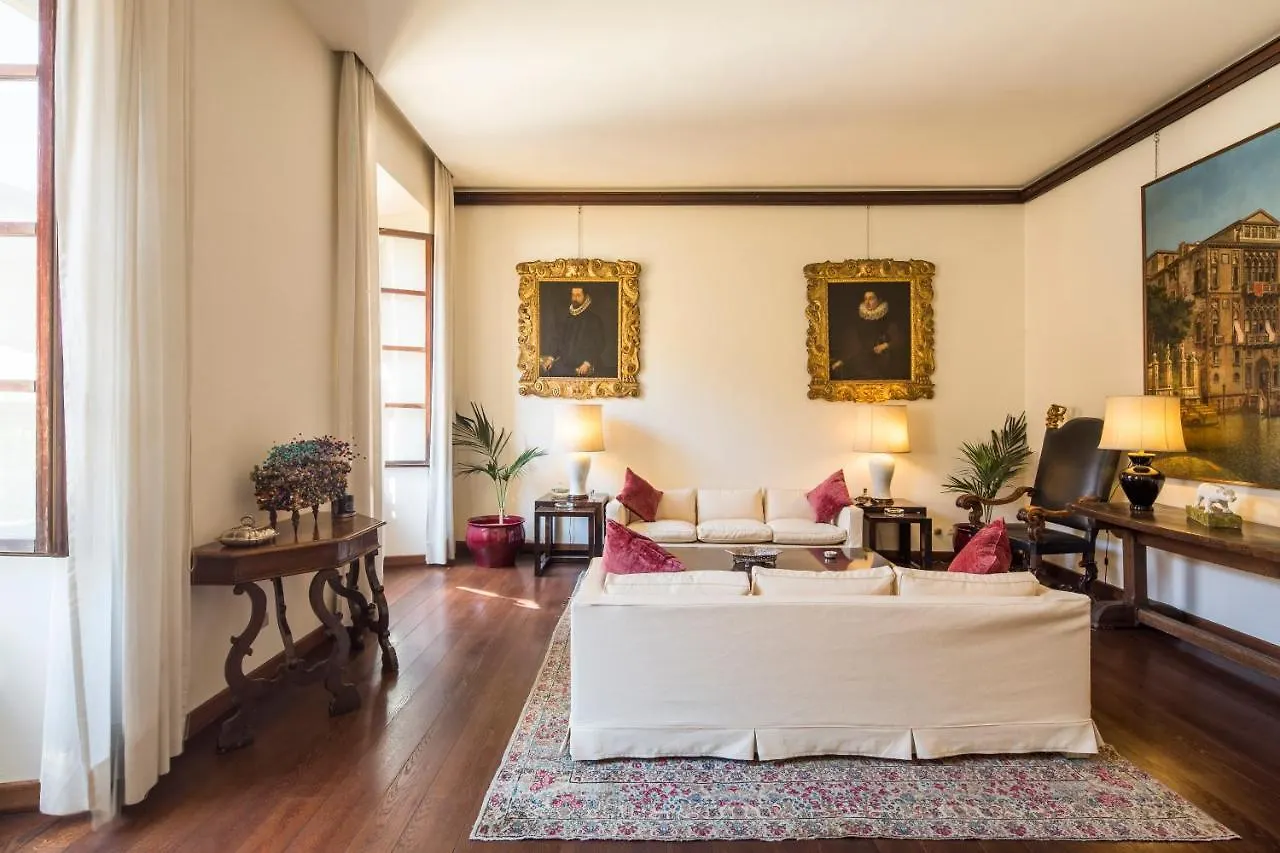 Palazzo Berardi: Renaissance Downtown Luxury Villa Rome 0*,