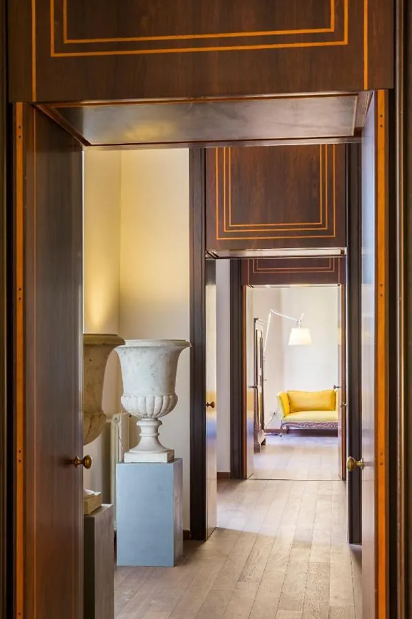 Palazzo Berardi: Renaissance Downtown Luxury Villa Rome Holiday home
