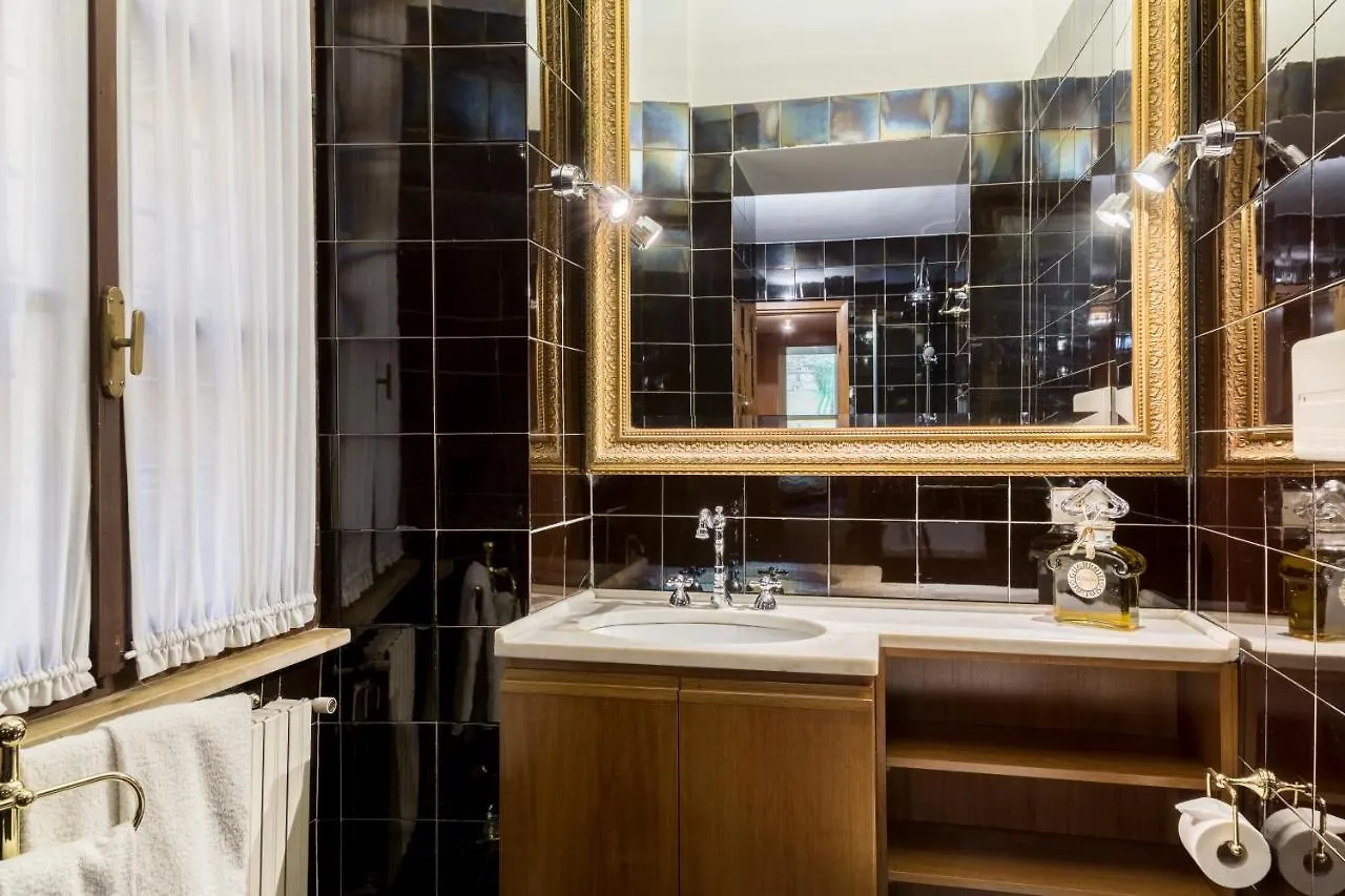 Palazzo Berardi: Renaissance Downtown Luxury Villa Rome