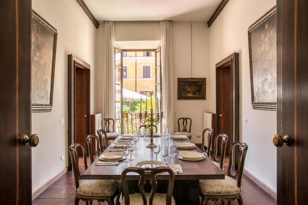 Holiday home Palazzo Berardi: Renaissance Downtown Luxury Villa Rome