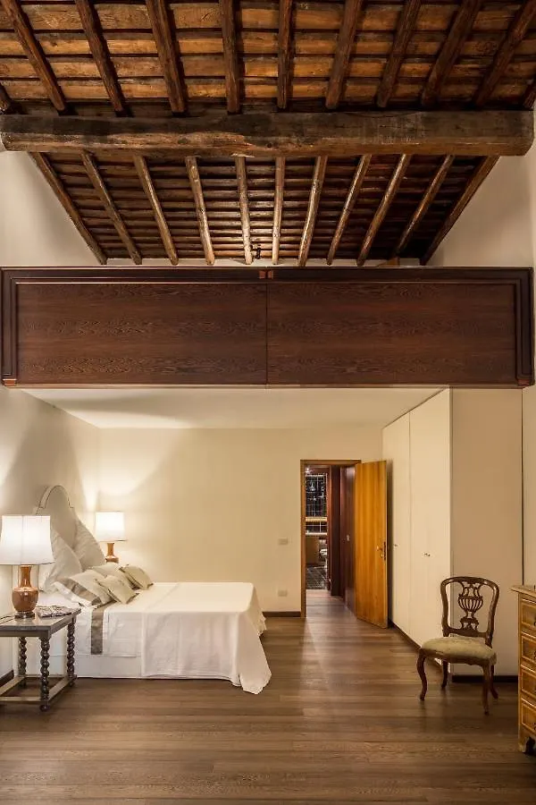 Holiday home Palazzo Berardi: Renaissance Downtown Luxury Villa Rome
